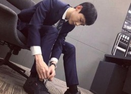 娱乐吃瓜君爱鞋男明星,揭秘爱鞋男明星的时尚鞋履情缘