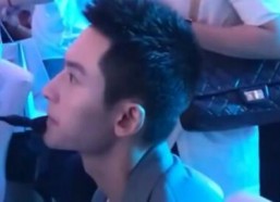 娱乐吃瓜女星敬酒,吃瓜群众直呼精彩！